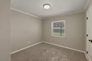 8536 Capri Dr, Dallas, TX 75238 - Photo 13