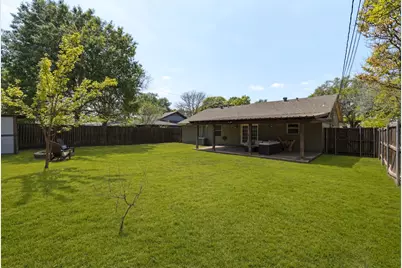 8536 Capri Drive, Dallas, TX 75238 - Photo 19