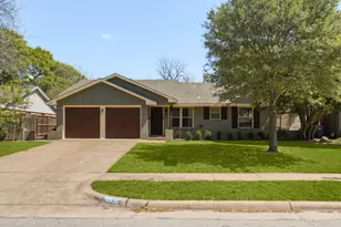 8536 Capri Dr, Dallas, TX 75238 - Photo 1