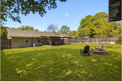 8536 Capri Drive, Dallas, TX 75238 - Photo 17