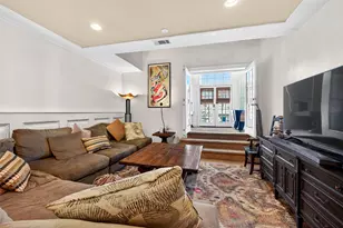 205 E Houston St, Sherman, TX 75090 - Photo 9