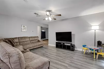 1300 Limerick Drive, Fort Worth, TX 76134 - Photo 7