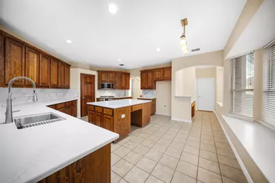 7215 Herboso, Grand Prairie, TX 75054 - Photo 9