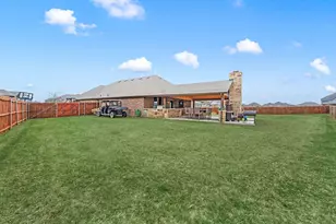 244 Ovaletta Dr, Justin, TX 76247 - Photo 37