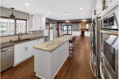 234 Edgewood Drive, Highland Village, TX 75077 - Photo 3