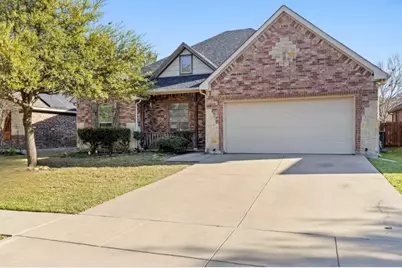 565 Griffith Drive, Saginaw, TX 76179 - Photo 3