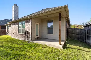 565 Griffith Dr, Saginaw, TX 76179 - Photo 21