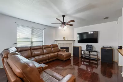 565 Griffith Drive, Saginaw, TX 76179 - Photo 25