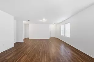 327 Deer Run Dr, Sanger, TX 76266 - Photo 7