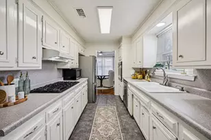 1015 Rocky Canyon Rd, Arlington, TX 76012 - Photo 3