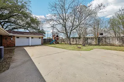 1015 Rocky Canyon Road, Arlington, TX 76012 - Photo 37