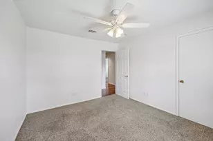1015 Rocky Canyon Rd, Arlington, TX 76012 - Photo 23