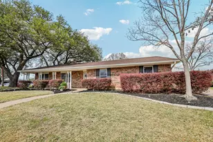 1015 Rocky Canyon Rd, Arlington, TX 76012 - Photo 7