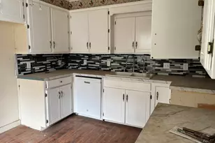 624 W Gandy St, Denison, TX 75020 - Photo 25