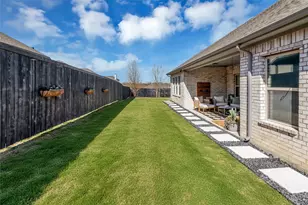 109 St Meena Ct, Fort Worth, TX 76120 - Photo 31