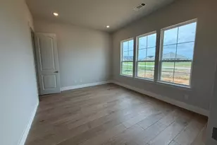 12213 Crystal Dr, Krum, TX 76249 - Photo 3
