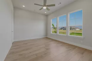 12213 Crystal Dr, Krum, TX 76249 - Photo 19