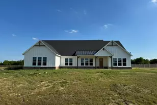 12213 Crystal Dr, Krum, TX 76249 - Photo 1