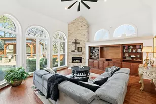 801 Shady Bend Ct, Highland Village, TX 75077 - Photo 9