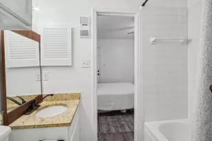 2304 Balsam Dr, Arlington, TX 76006 - Photo 9