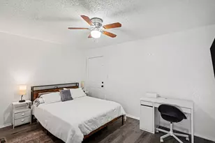 2304 Balsam Dr, Arlington, TX 76006 - Photo 7