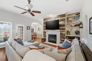 111 Driftwood Ln, Waxahachie, TX 75165 - Photo 9