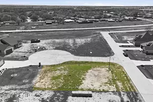 624 Escovedo Dr, Italy, TX 76651 - Photo 1