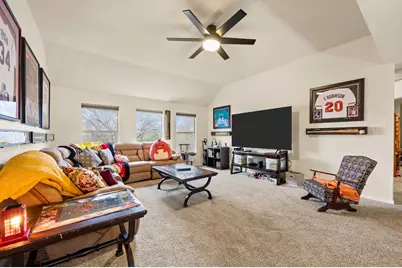 4008 Falcon Ridge Drive, Haltom City, TX 76137 - Photo 17