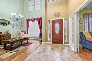 4008 Falcon Ridge Dr, Haltom City, TX 76137 - Photo 5