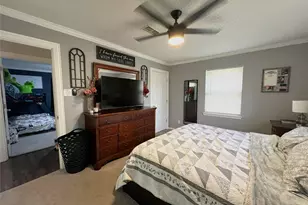 302 Sayle St, Cumby, TX 75433 - Photo 9