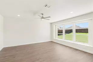 124 Rosewood Dr, Glenn Heights, TX 75154 - Photo 15