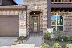 124 Rosewood Dr, Glenn Heights, TX 75154 - Photo 3