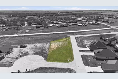 400 Lizzy Court, Italy, TX 76651 - Photo 1