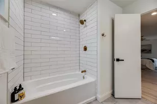 7412 E NW Hwy, Dallas, TX 75231 - Photo 11