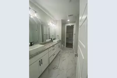 309 N Mill Street, Lewisville, TX 75057 - Photo 17