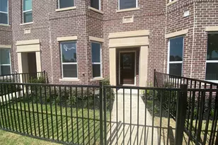 309 N Mill St, Lewisville, TX 75057 - Photo 3