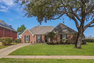 3105 Westwood Dr, Arlington, TX 76012 - Photo 1