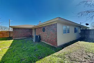 4513 Ebbtide Ct, Fort Worth, TX 76135 - Photo 15