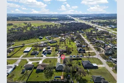 420 Robert Drive, Springtown, TX 76082 - Photo 7