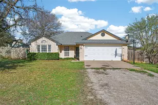 420 Robert Dr, Springtown, TX 76082 - Photo 35