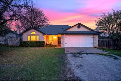 420 Robert Drive, Springtown, TX 76082 - Photo 1