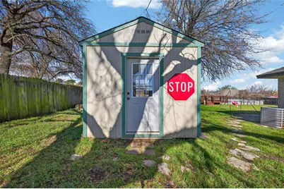 420 Robert Drive, Springtown, TX 76082 - Photo 21