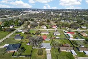 420 Robert Dr, Springtown, TX 76082 - Photo 3