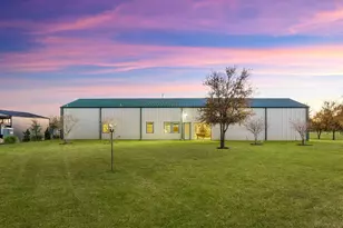 650 Scoggins Rd, Tioga, TX 76271 - Photo 25