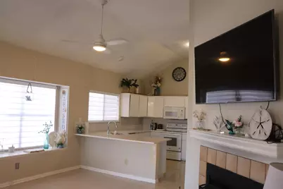 710 Cresent Drive, DeSoto, TX 75115 - Photo 3