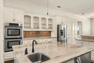 1213 Prestwick Court, Granbury, TX 76048 - Photo 9