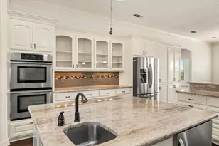 1213 Prestwick Ct, Granbury, TX 76048 - Photo 9