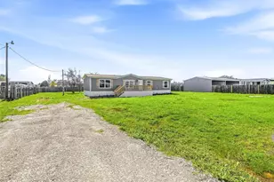 2504 Willow Oak Ln, Burleson, TX 76028 - Photo 5