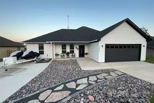 2813 Catfish Ct, Granbury, TX 76048 - Photo 1