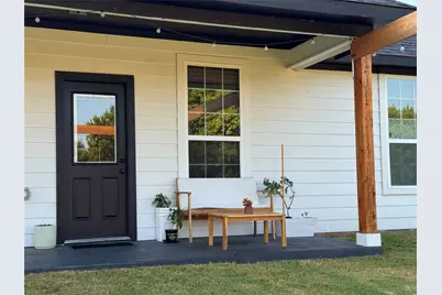 2813 Catfish Court, Granbury, TX 76048 - Photo 9